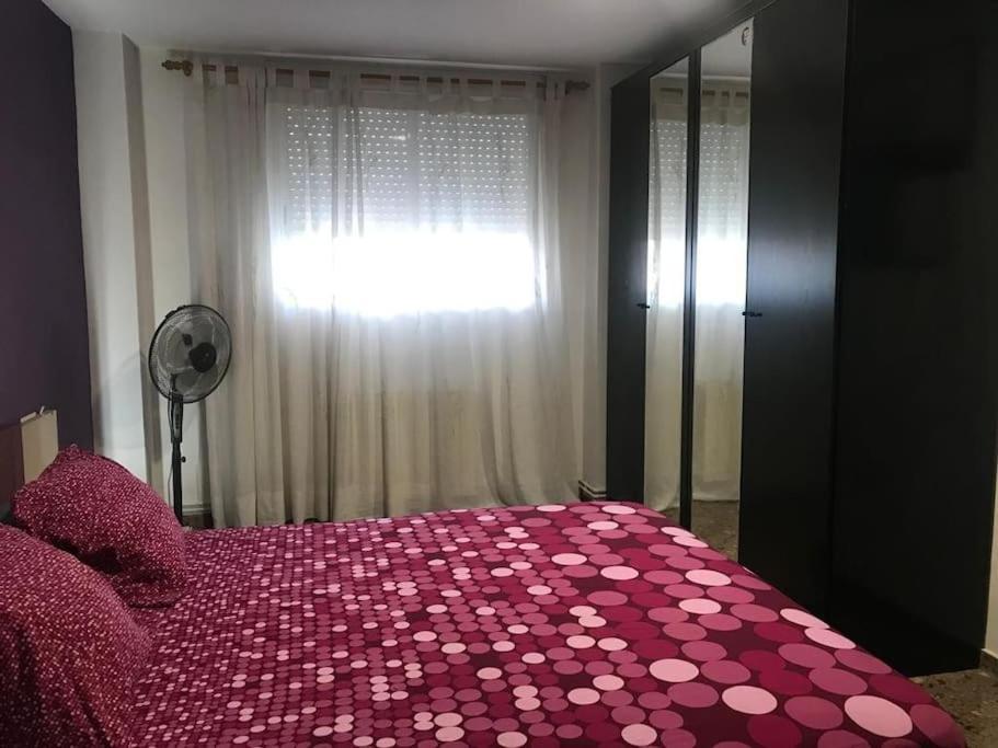 Apartamento Comodo Y Espacioso Con Parking Valencia Exterior foto